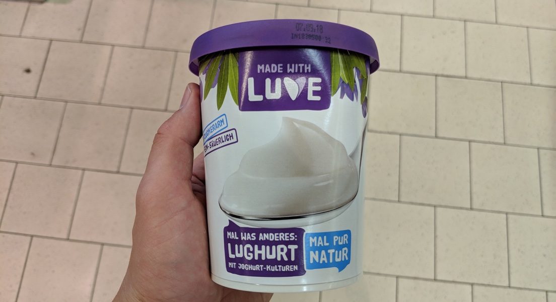 Lupinen Joghurt Natur von LUVE mit wenig Zucker